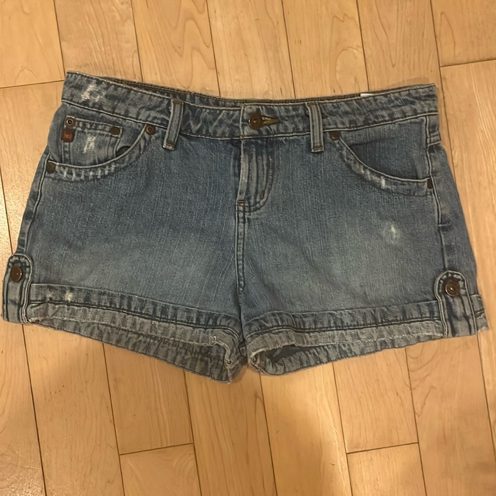 2000s Y2K LEI jean shorts